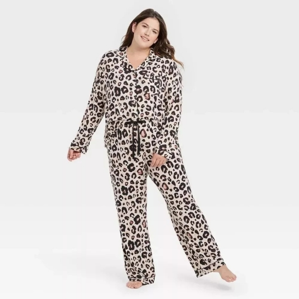 STARS ABOVE Modal 2 Piece Pajama Outfit Animal Leopard Print Set LoungeWear